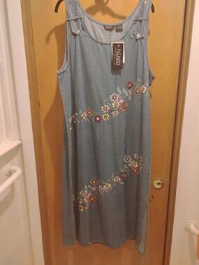 JUMPER DRESS..... BRAND NEW